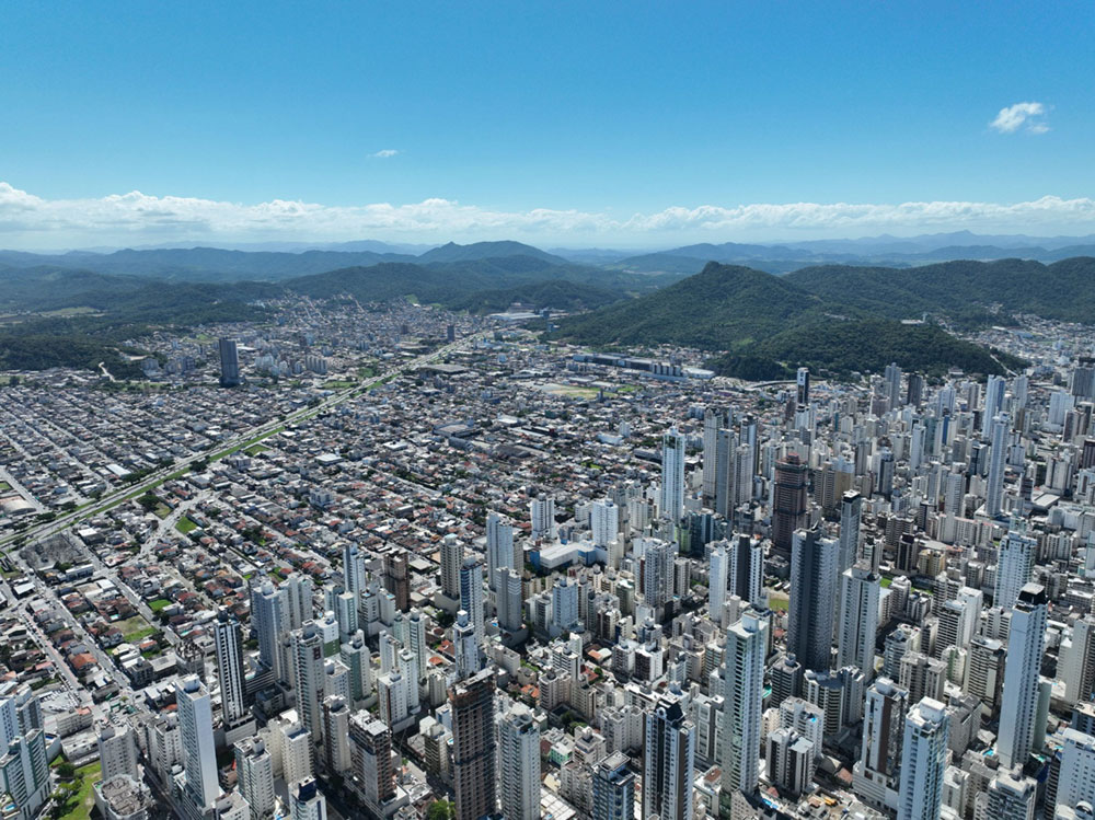 Prefeitura orienta contribuintes para consulta e pagamento do IPTU on-line 