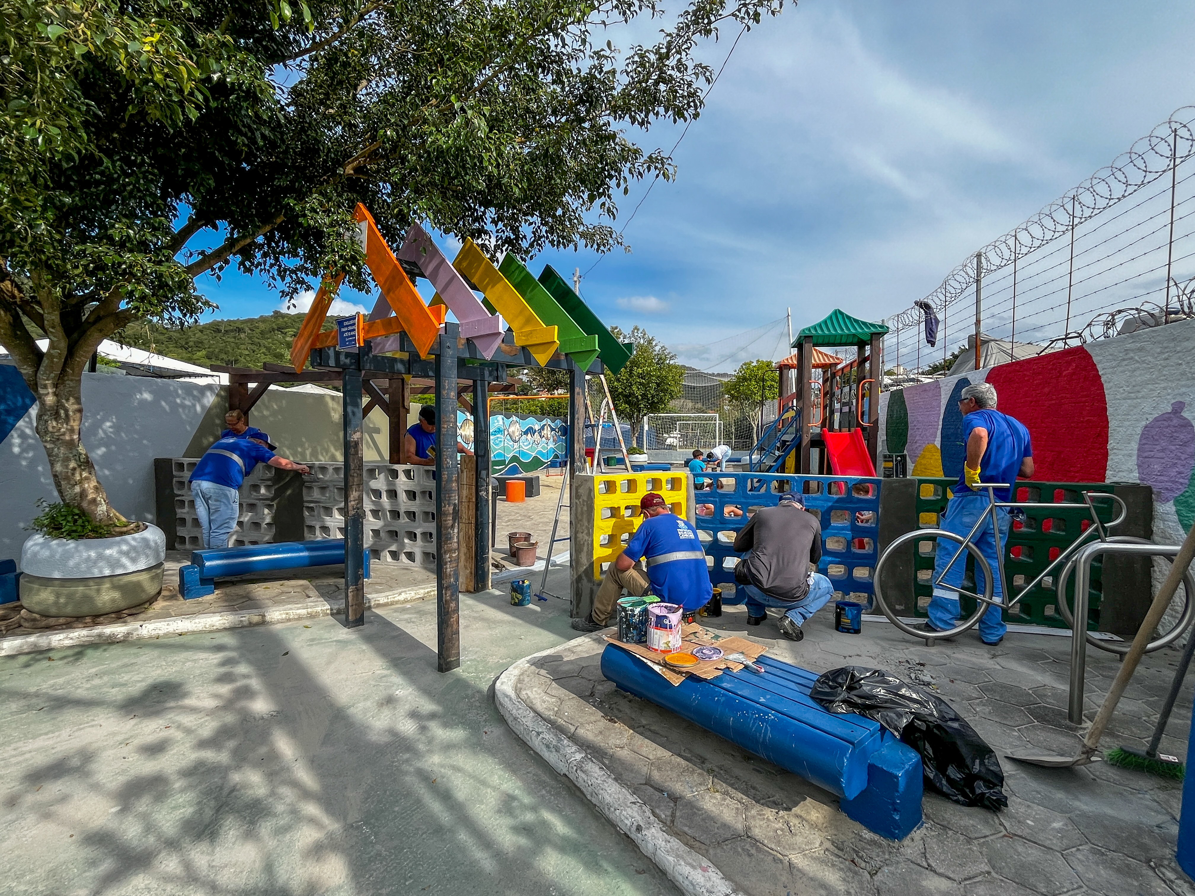 Parquinho da Rua Dom Pedro, no Bairro Iate Clube, recebe obras de revitalizao