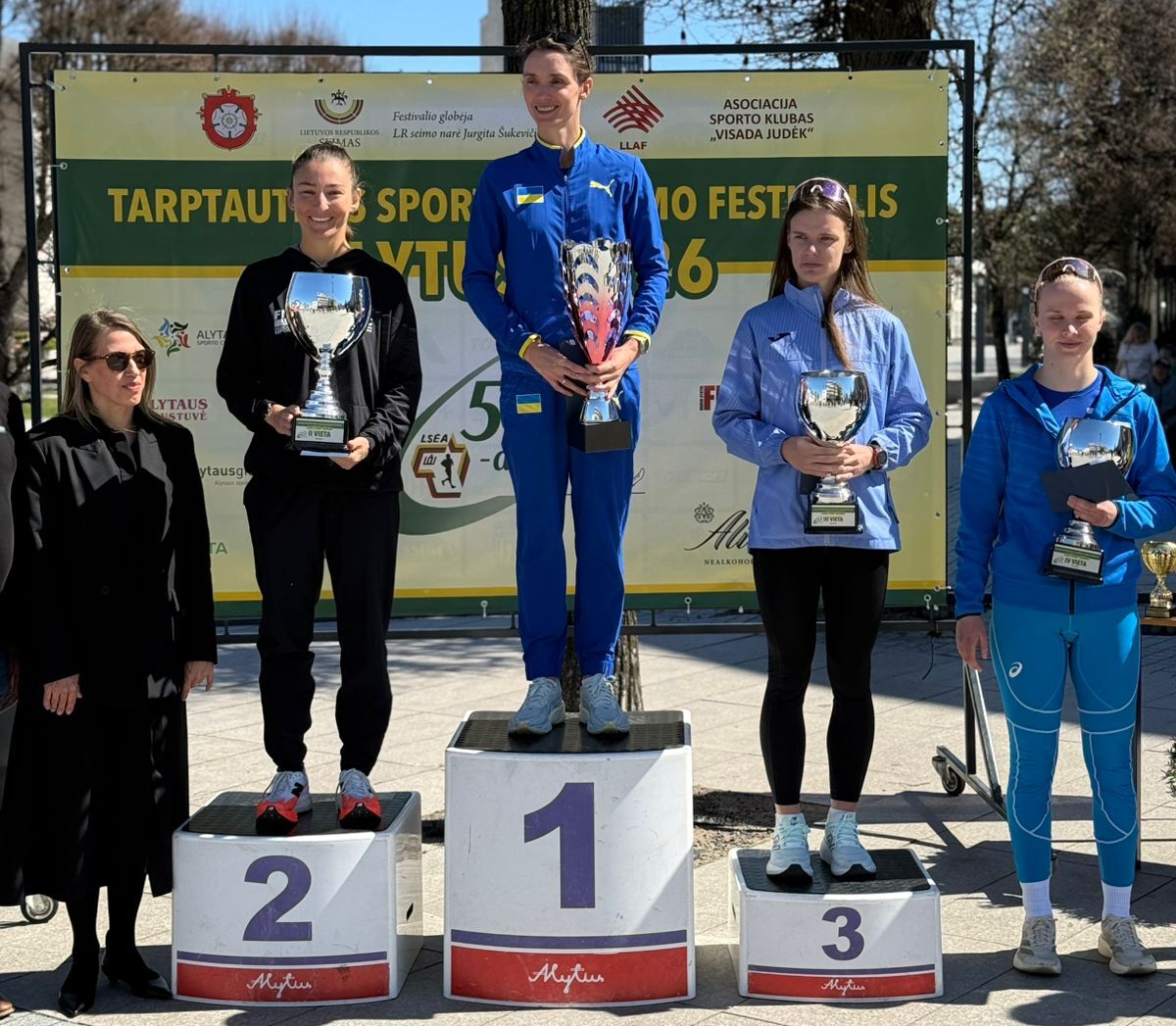 Atleta de BC bate recorde brasileiro na marcha atl�tica em Litu�nia