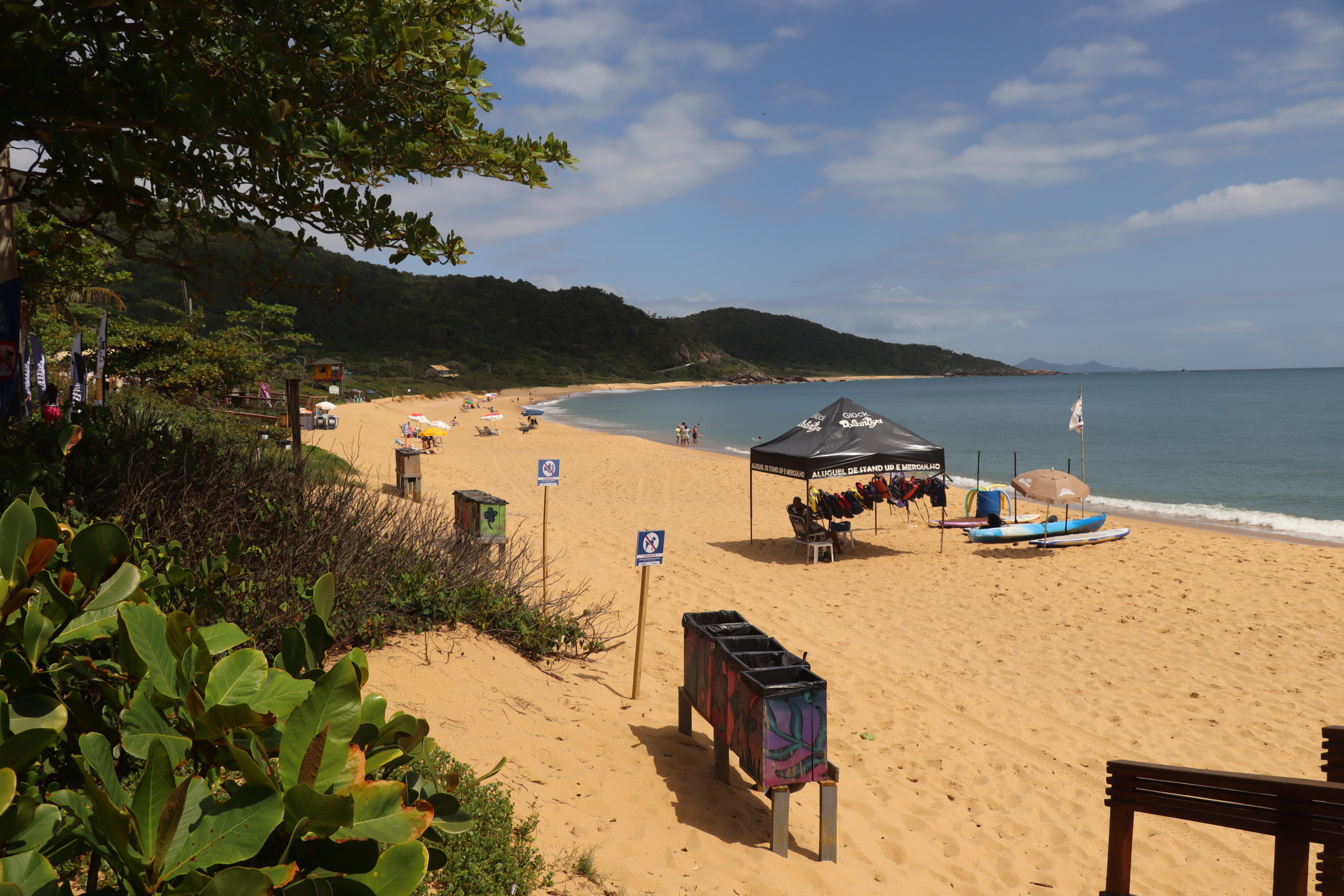 Bandeira Azul: júri internacional aprova três praias de Balneário Camboriú