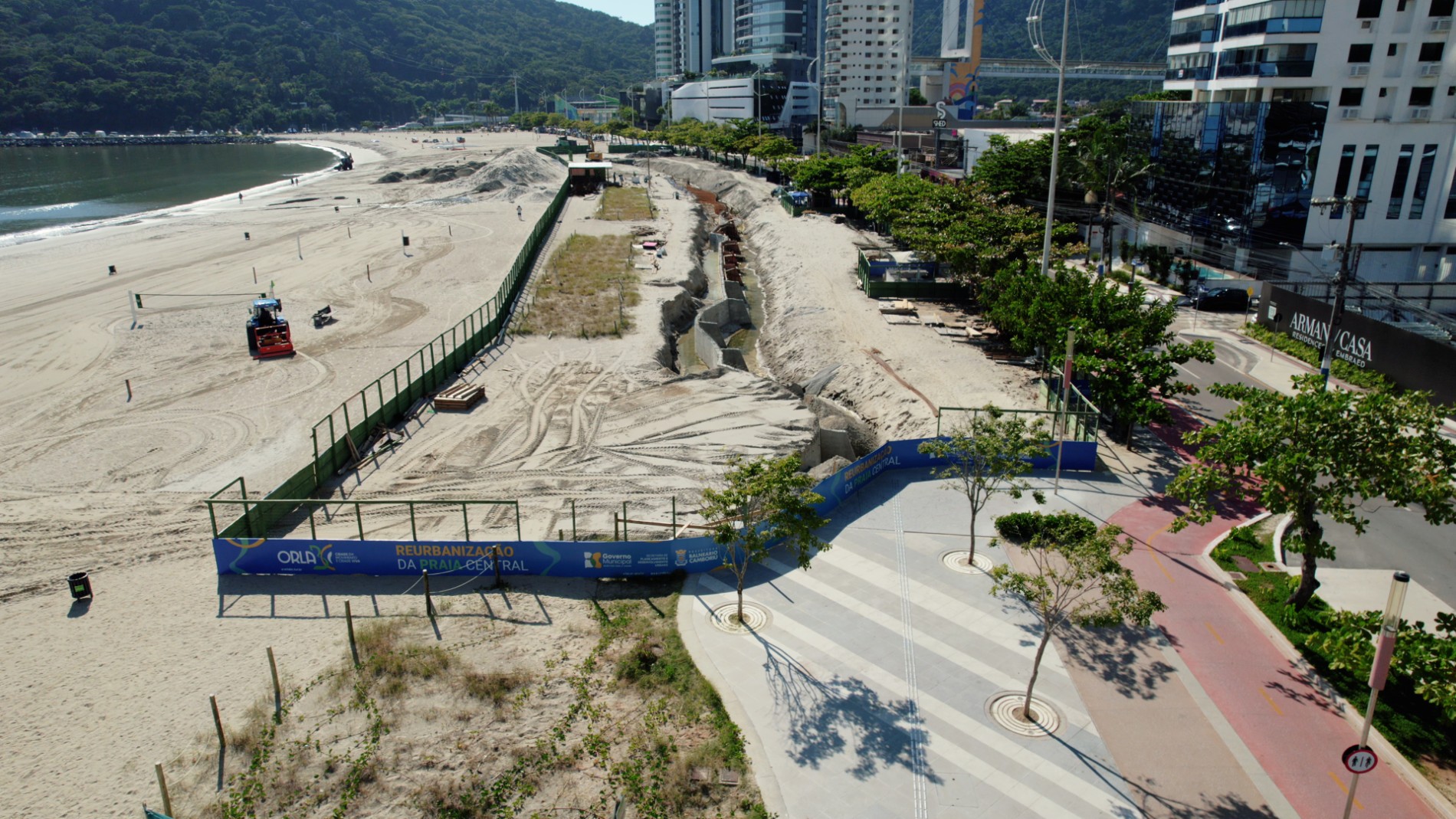 Reurbaniza��o da orla avan�a com v�rias frentes de trabalho na Barra Sul 