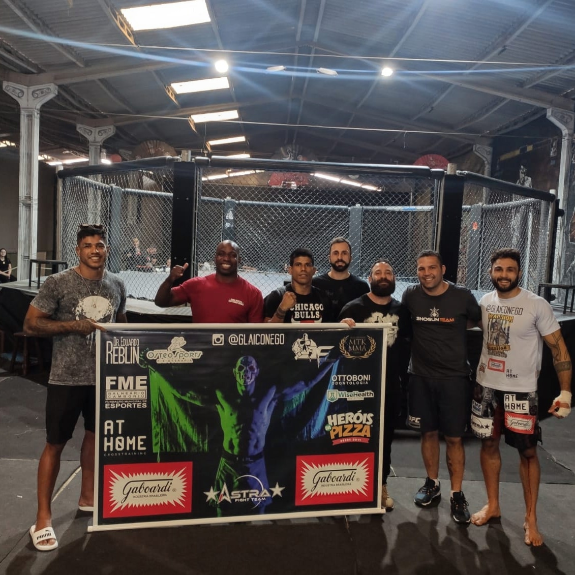 Jogo das estrelas em Blumenau reunirá campeões do mundo, lutador de UFC e  até ex-BBB - NSC Total