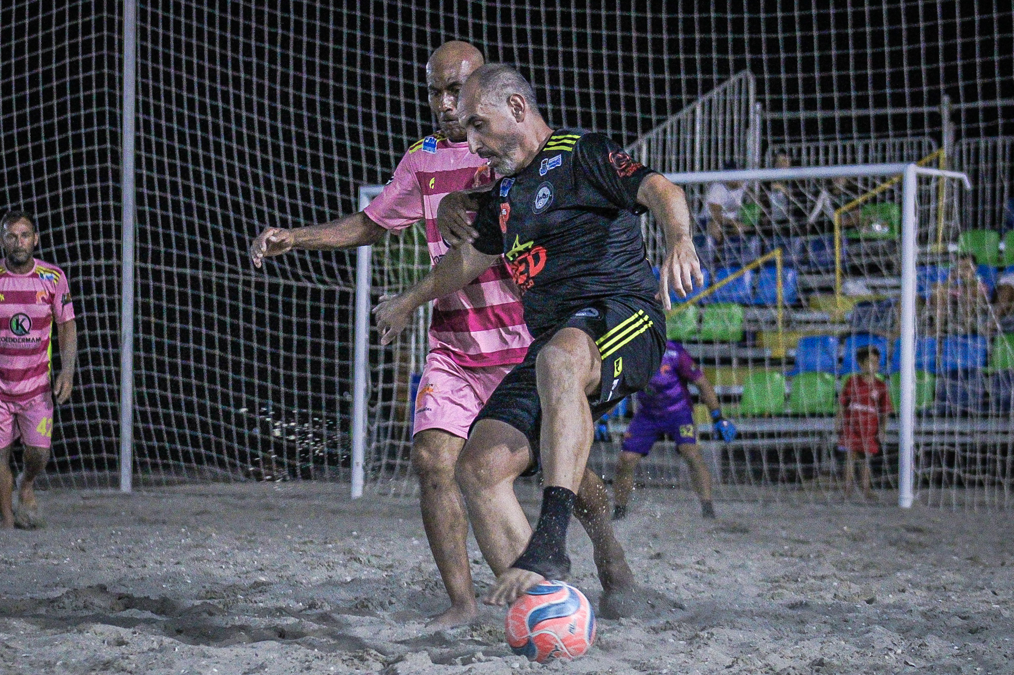 Noite de grandes jogos entre Focas e Camarões pelo Oficial de Futebol de Areia | SC Hoje News Notícias de Santa Catarina - SC HOJE News