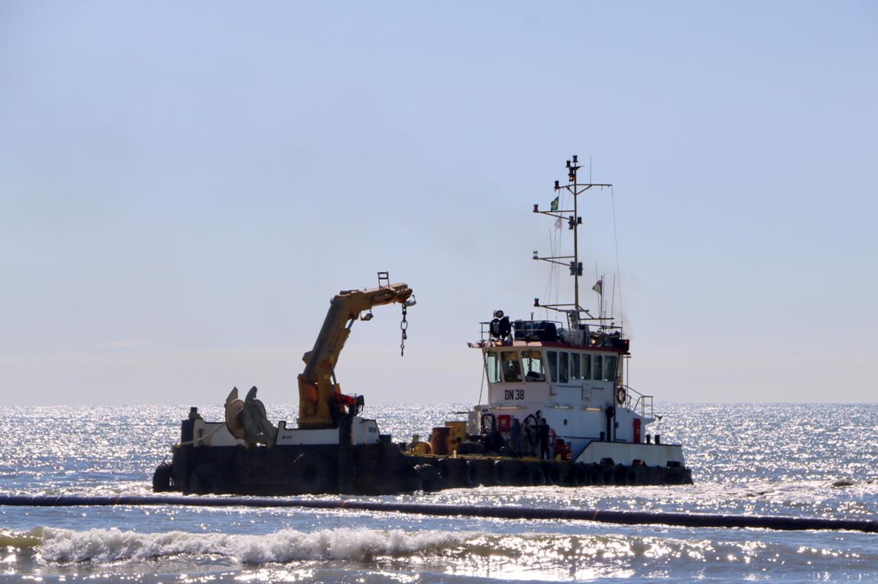 Primeira linha de tubos já está colocada no mar em Balneário Camboriú | SC Hoje News Notícias de Santa Catarina - SC HOJE News