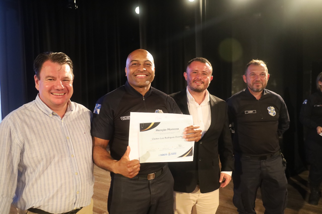 1º Encontro de Valorização do Profissional da Área de Trânsito homenageou agentes de trânsito | SC Hoje News Notícias de Santa Catarina - SC HOJE News
