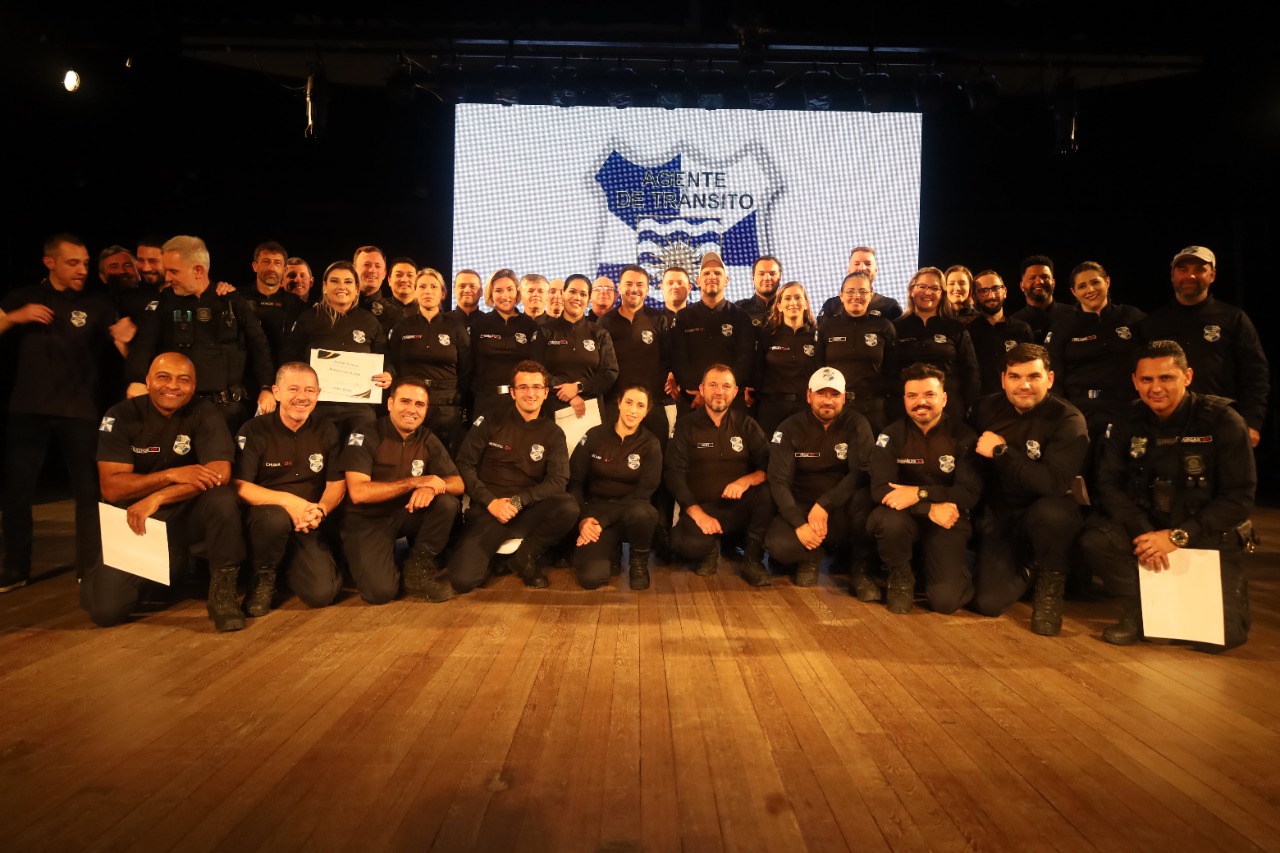 1º Encontro de Valorização do Profissional da Área de Trânsito homenageou agentes de trânsito | SC Hoje News Notícias de Santa Catarina - SC HOJE News