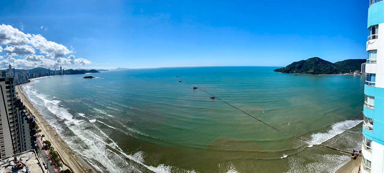 Primeira linha de tubos já está colocada no mar em Balneário Camboriú | SC Hoje News Notícias de Santa Catarina - SC HOJE News