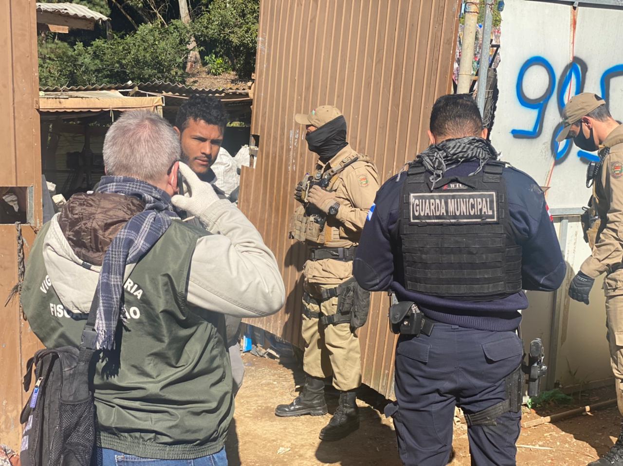 Forças de segurança fiscalizam estabelecimentos de reciclagem | SC Hoje News Notícias de Santa Catarina - SC HOJE News