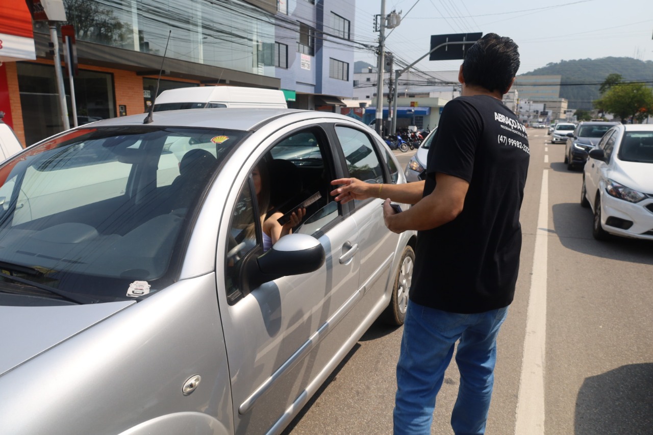 Prefeitura de Balneário Camboriú promoveu pedágio de conscientização em Prol da Vida | SC Hoje News Notícias de Santa Catarina - SC HOJE News